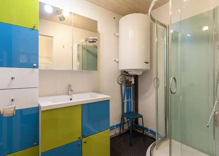 Confortable Pour 4 Au Pied Des Pistes - Fr-1-404-356 * La Mongie